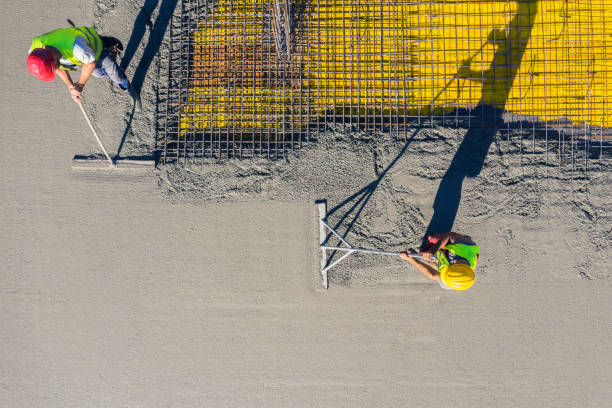 Best Local Concrete Companies  in Tonka Bay, MN